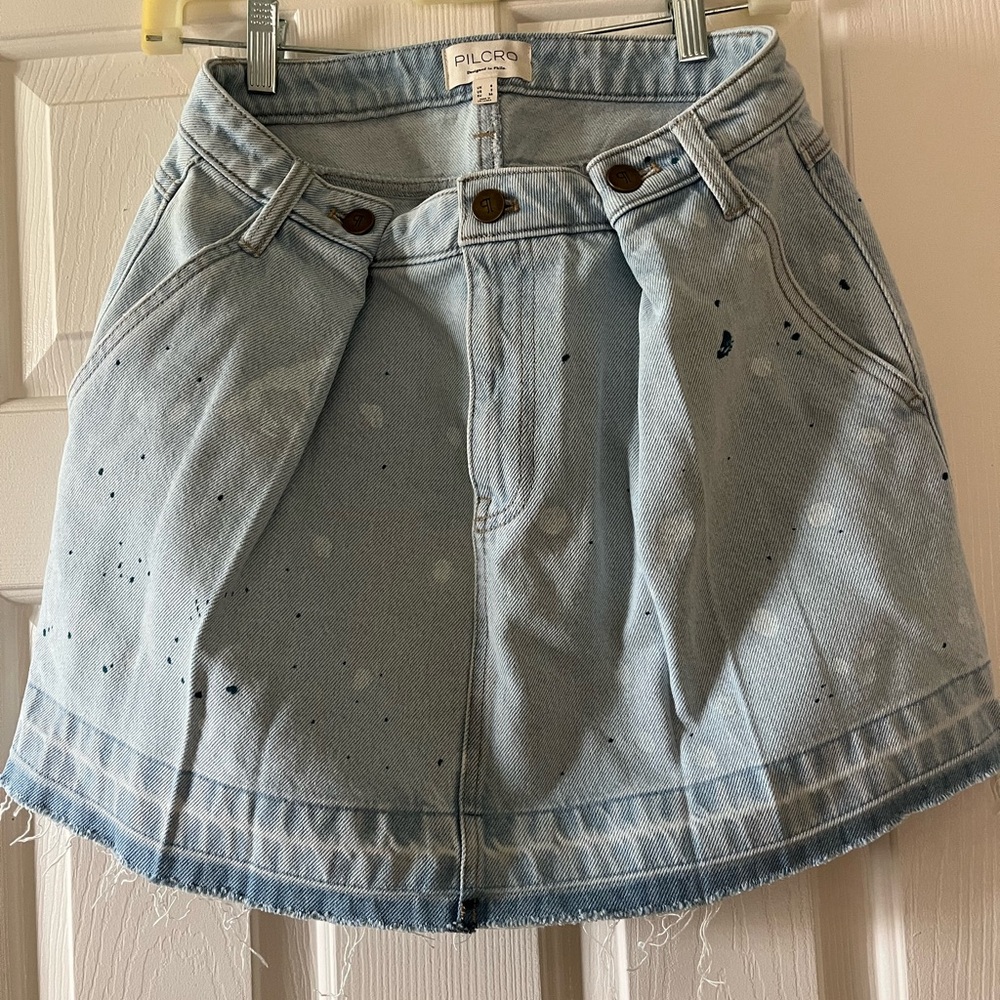Pilcro Light Wash Denim A-Line Skirt with Paint-Splatter